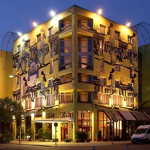 Plaza Charlottenburg Hotel