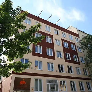 Apple Hotel