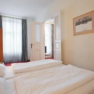 Отель Acom-hotel Kurfuerstendamm, Берлин
