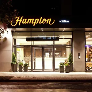 Hotel Hampton By Hilton East Side Gallery
